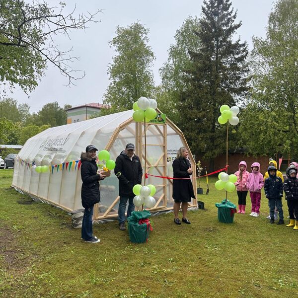 ZĪLĪTES SILTUMNĪCAS ATKLĀŠANA