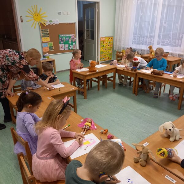 Grupas "Brūklenīte" vecāki stāsta par savu profesiju